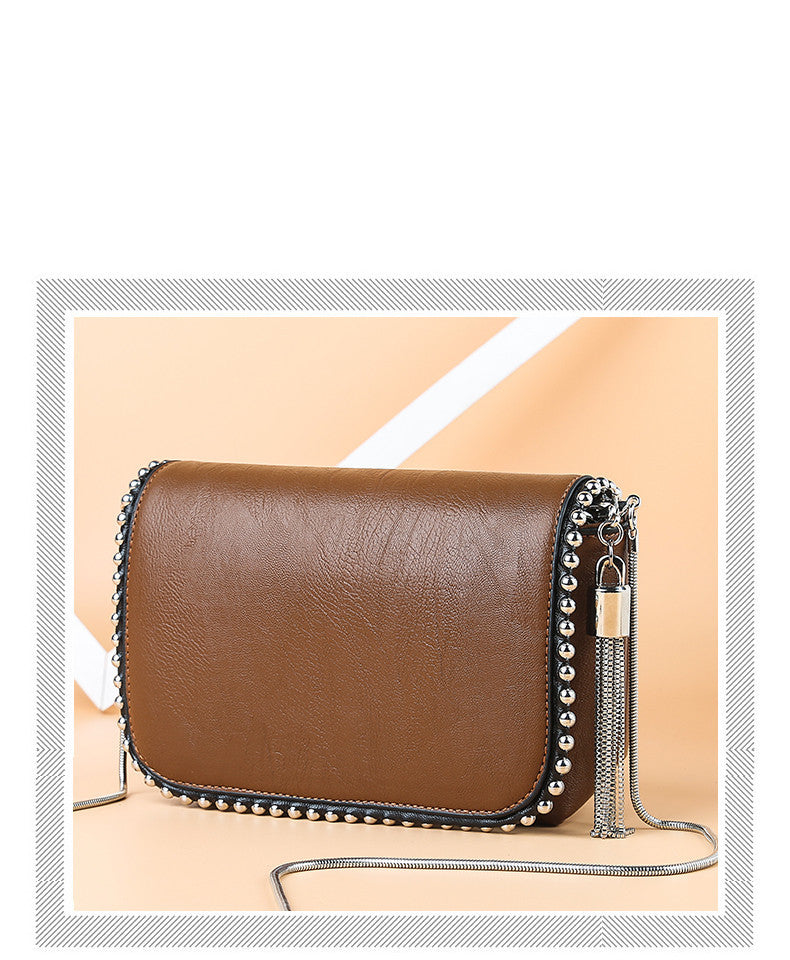 Chic Chain Shoulder Bag – Small, Stylish