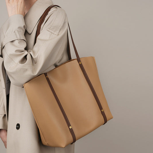 Auréna Soft Leather Tote – Timeless Elegance Meets Everyday Function