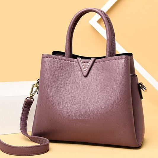 Leather Valéria Prestige Tote – Timeless Elegance with Smart Functionality