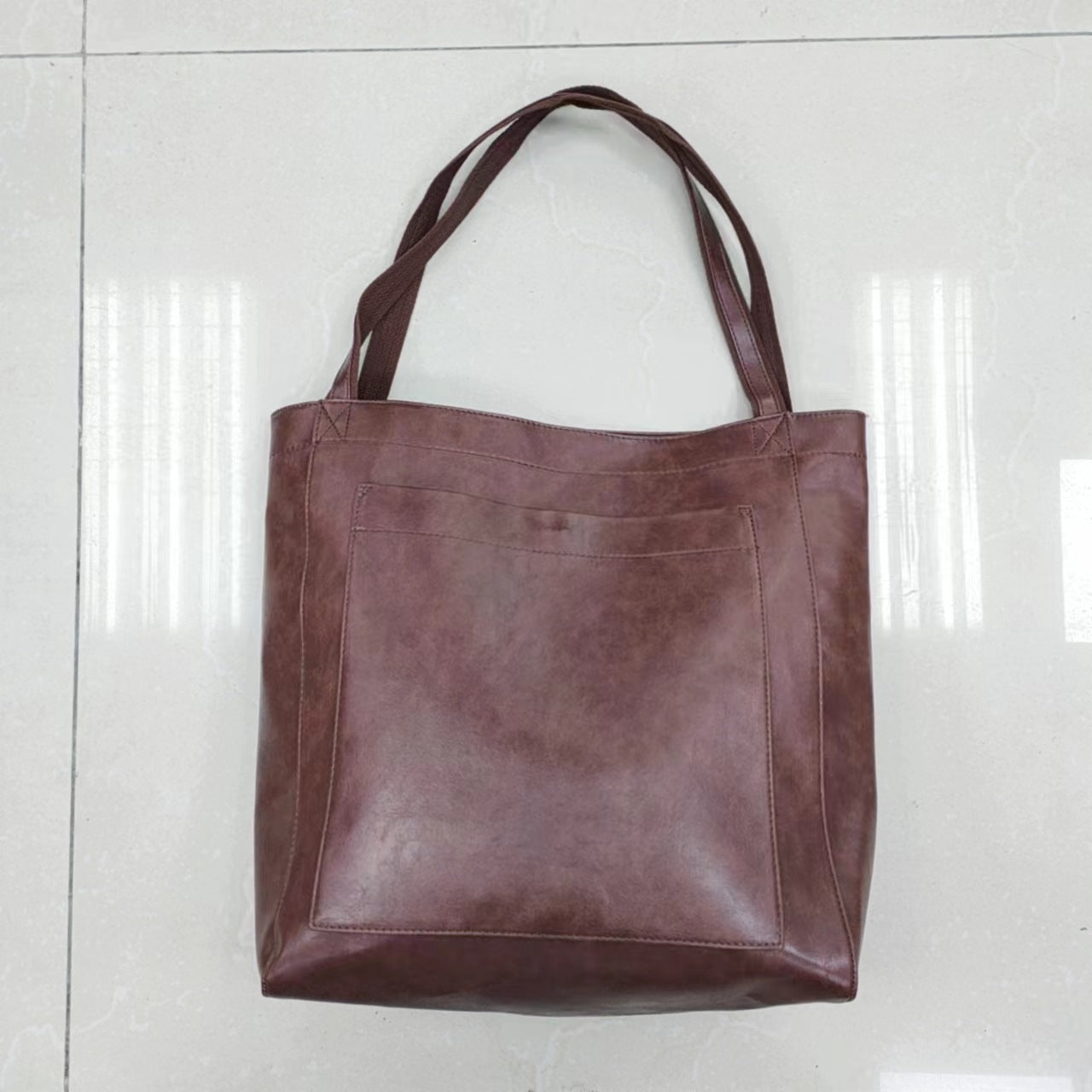 Retro Tote – Large Capacity, Premium Oil Wax Leather, Effortless Chic